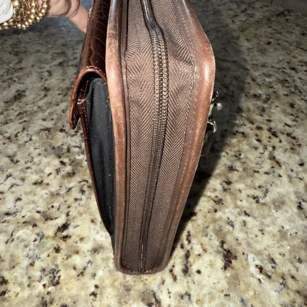 Brighton this leather